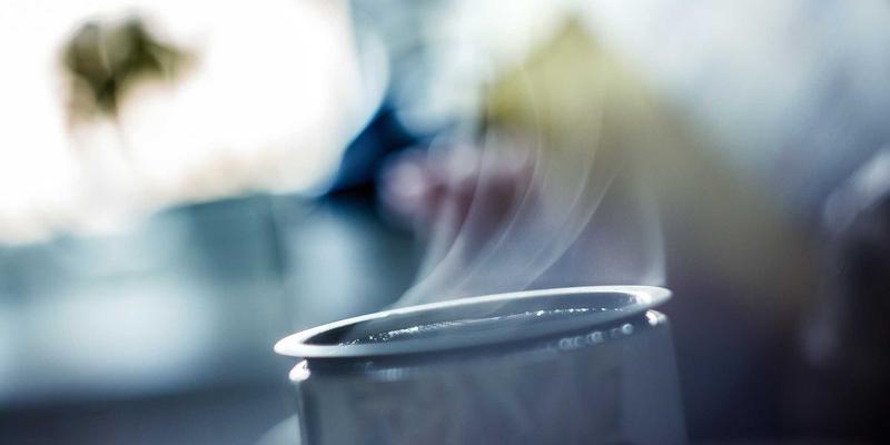 JONHTV电视节能环保特性深度解析：从能效等级看纪录片爱好者的长期电费成本